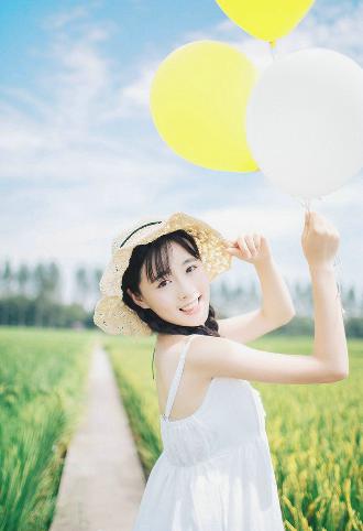 校园禁忌的爱恋？18岁少妇的<strong>诱惑</strong>与<strong>挣扎</strong>！